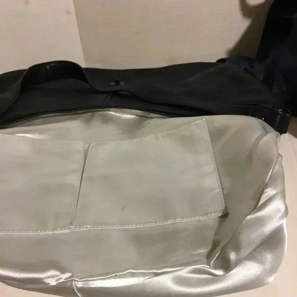 Calvin Klein leather handbag - Picture 7 of 8